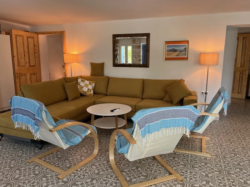 Amalia Garden Apartment, Living Room
