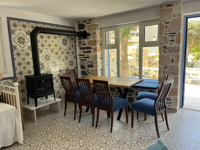 Amalia Garden Apartment, Dining Area