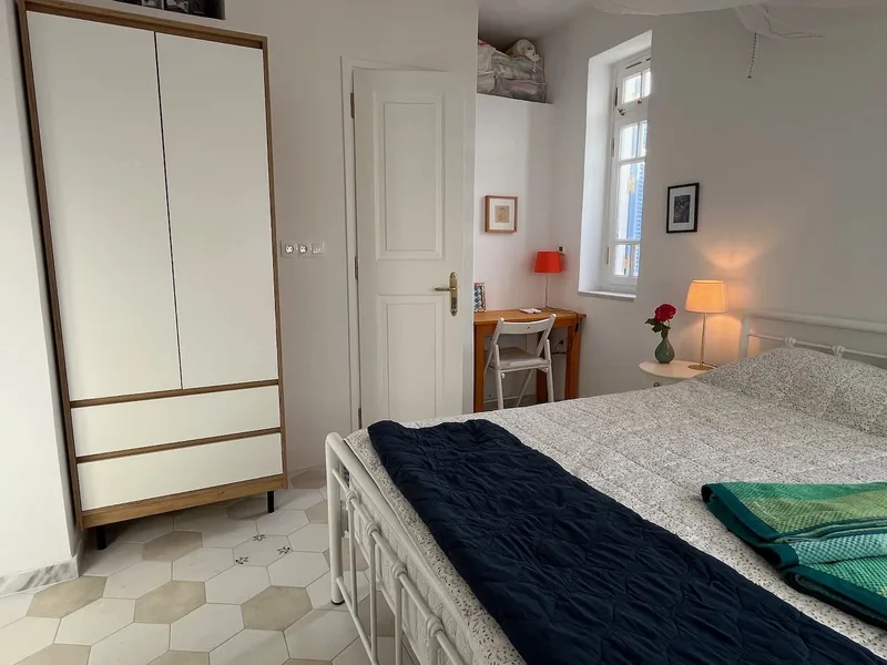 Amalia Beletage, Bedroom 1