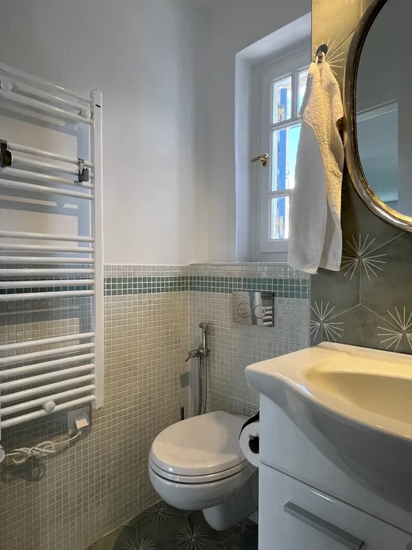 Amalia Beletage, Bathroom 2
