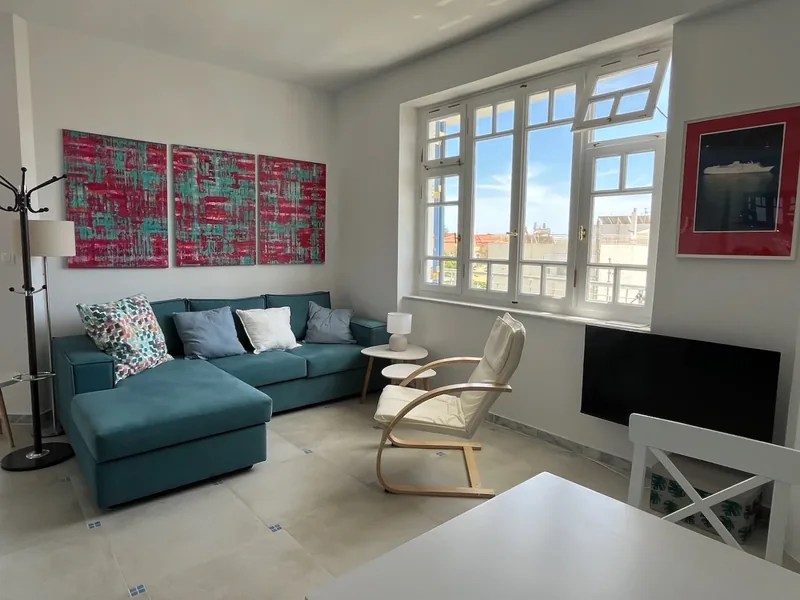 Amalia Penthouse, Living Room